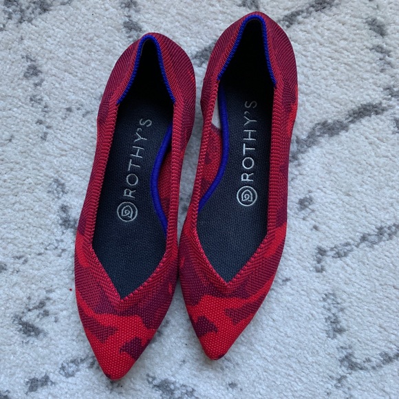 Rothys The Point in Red Camo - Picture 1 of 8